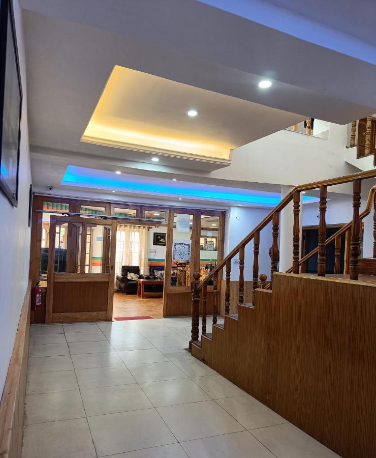 Hotel Royal Plaza ليه المظهر الخارجي الصورة